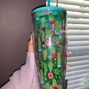 Cactus large tumbler cup with cactus icecubes
